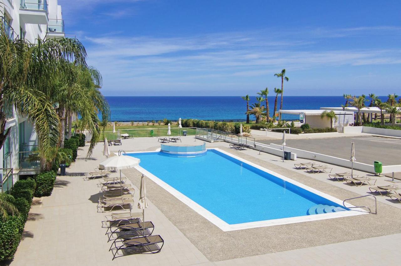 Diana - Coralli Beachfront Apartment Protaras Eksteriør bilde