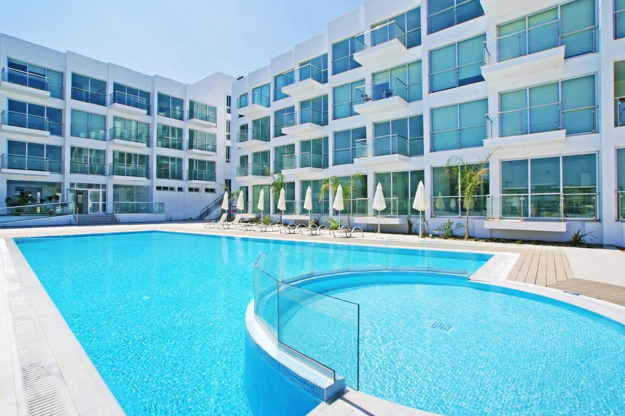 Diana - Coralli Beachfront Apartment Protaras Eksteriør bilde