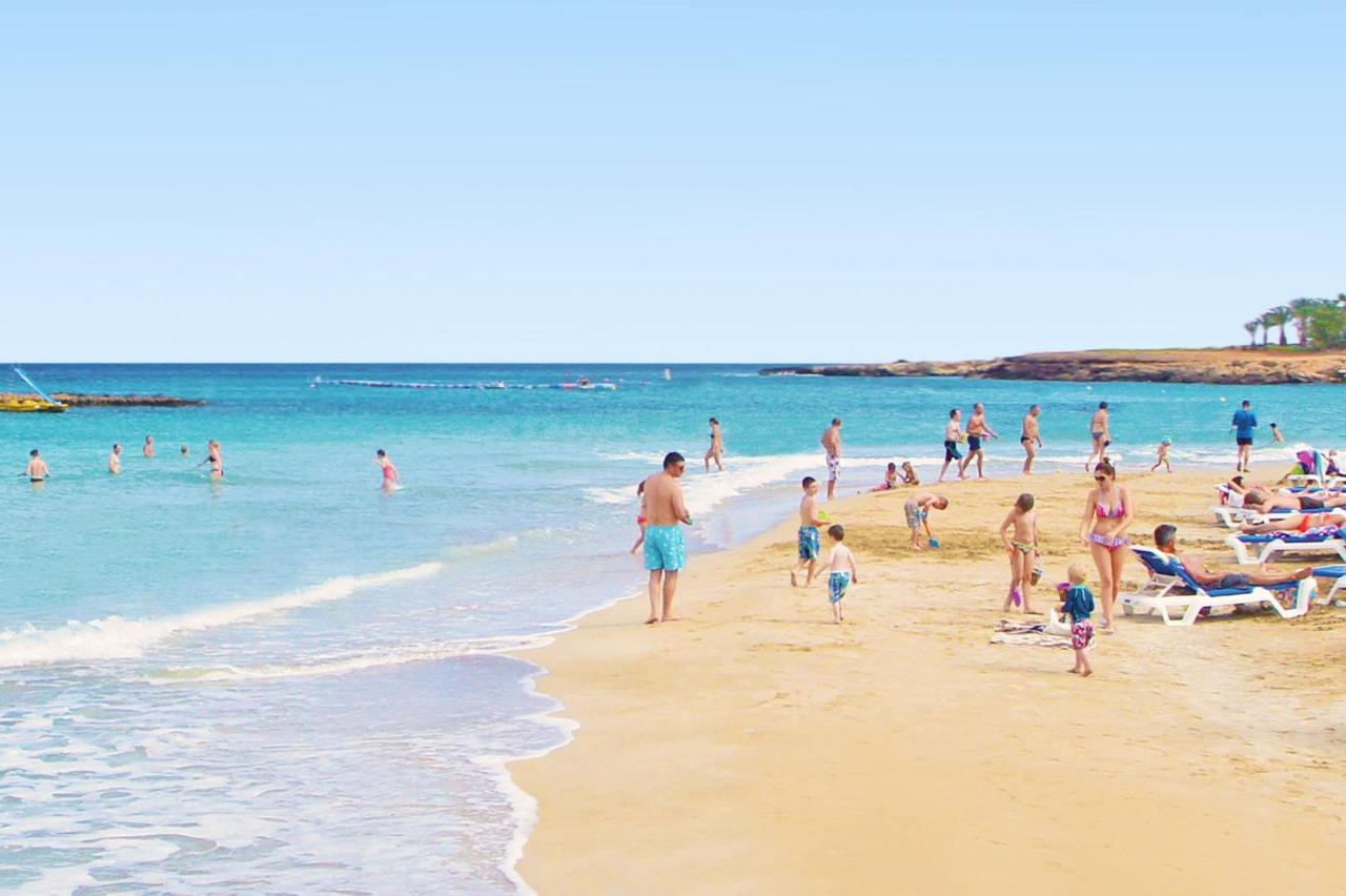 Diana - Coralli Beachfront Apartment Protaras Eksteriør bilde