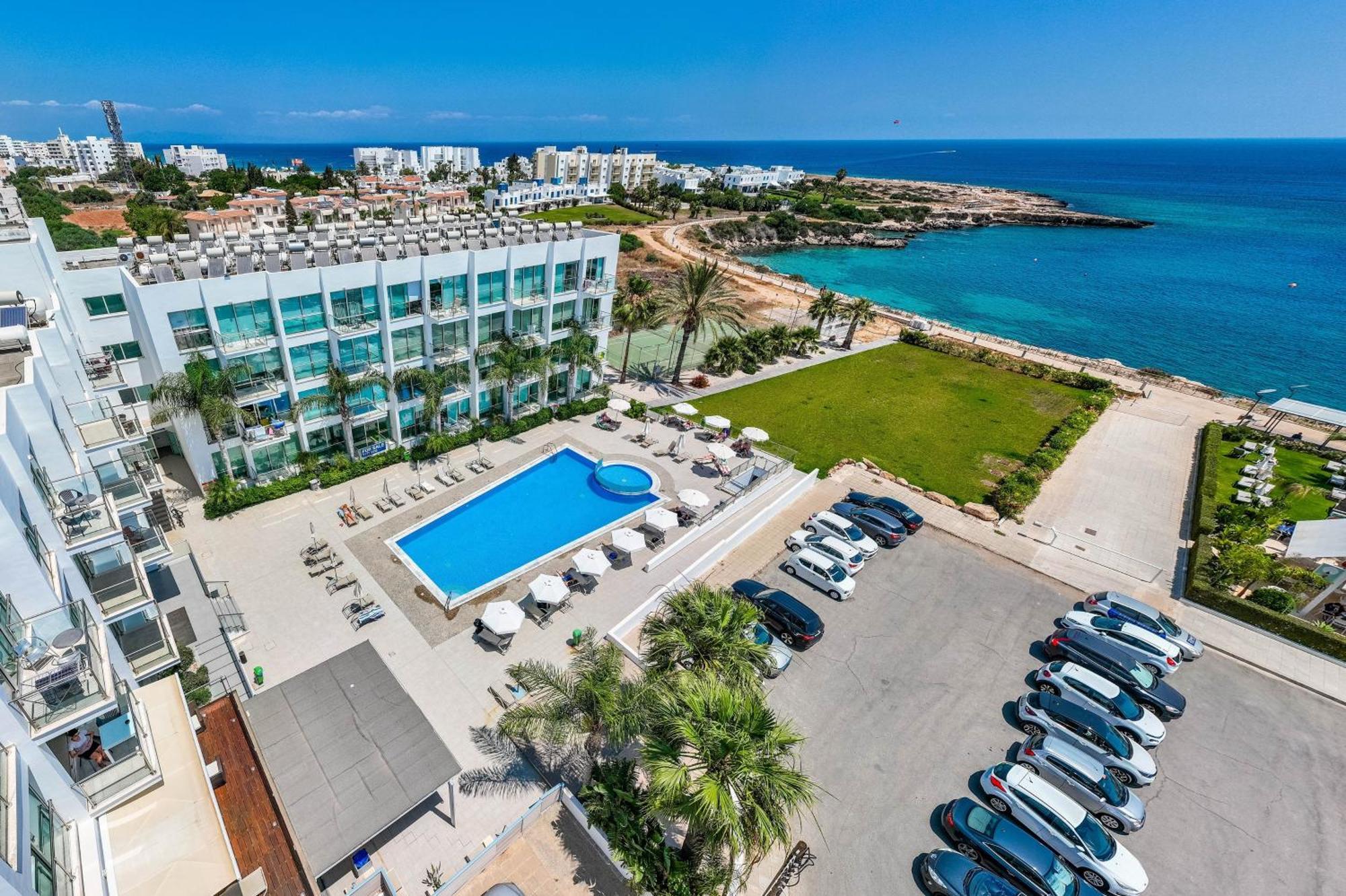 Diana - Coralli Beachfront Apartment Protaras Eksteriør bilde